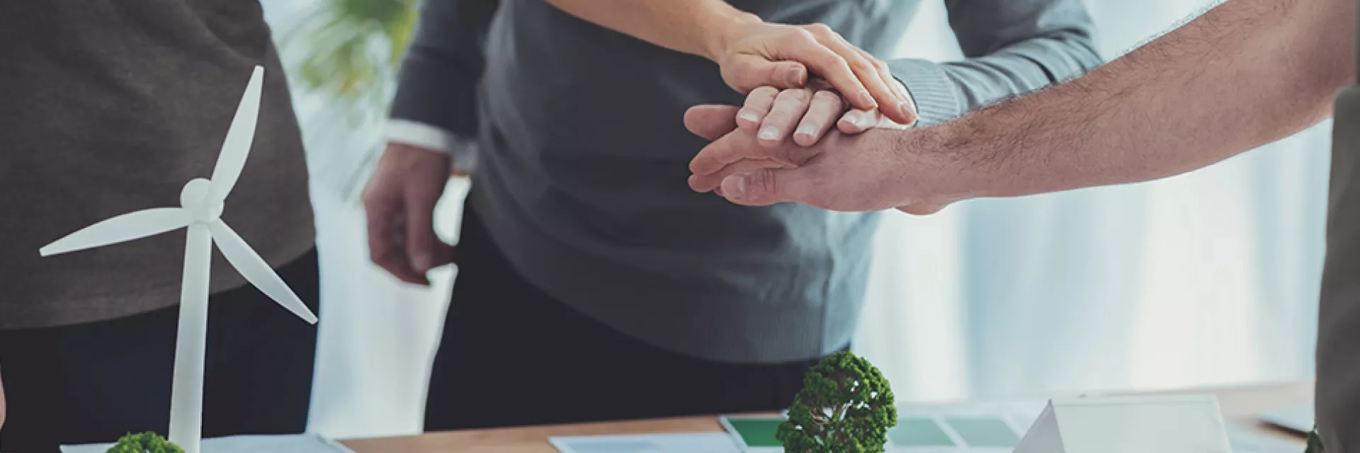 Adobestock_220393354_sustainability-insurance-950